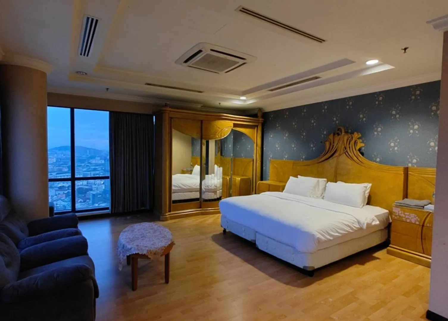 Times Square Services Star Apartment At East Lobby Kuala Lumpur