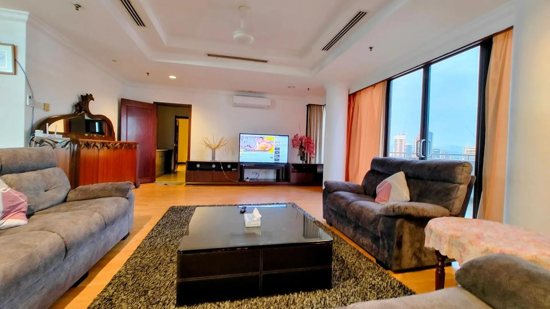 Times Square Services Star Apartment At East Lobby Kuala Lumpur