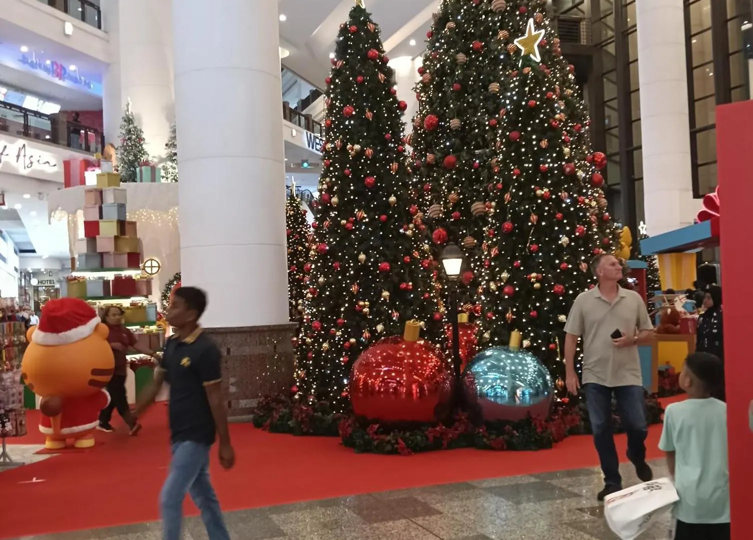 Times Square Services Star Apartment At East Lobby Kuala Lumpur Malaysia